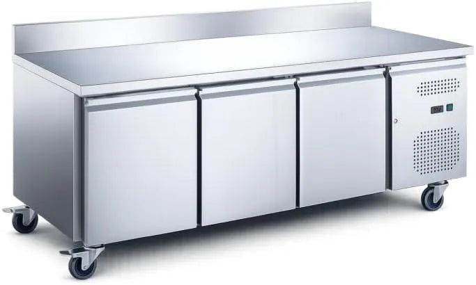 Prodotto 580L, Générique Torre Pasticceria Refrigerata con Backsplash 3 Porte, Formato 600x400, Tropicalizzato